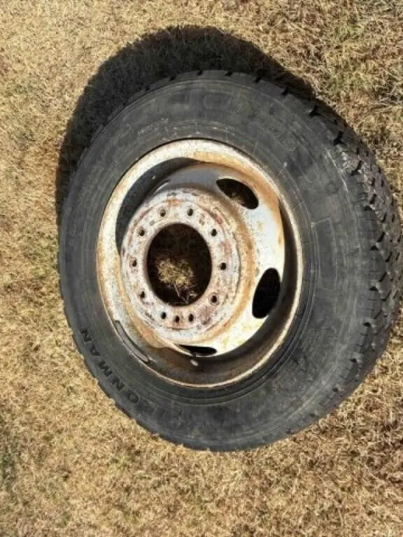 Ironman - 225/70R19.5 Tire