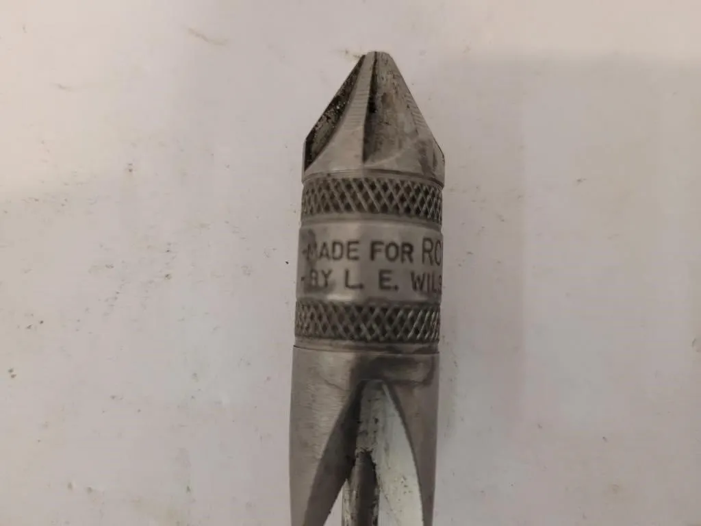 Case Mouth Trim Tool
