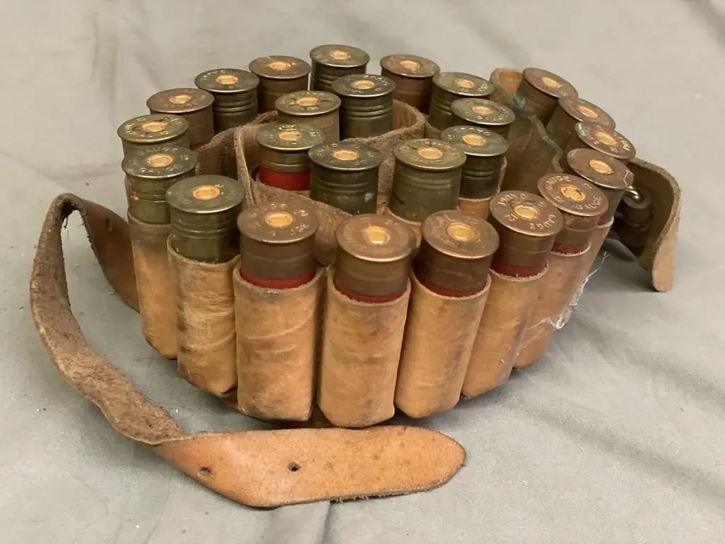 Leather shotgun shell belt with 25 assorted 12