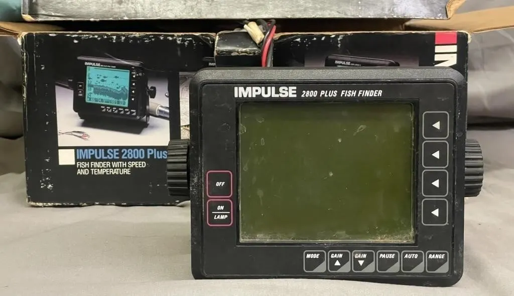 Impulse 2800 Plus Fish Finder with speed and