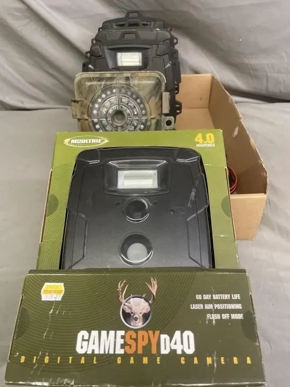 Moultrie GameSpy D40 Digital Game Camera. Comes