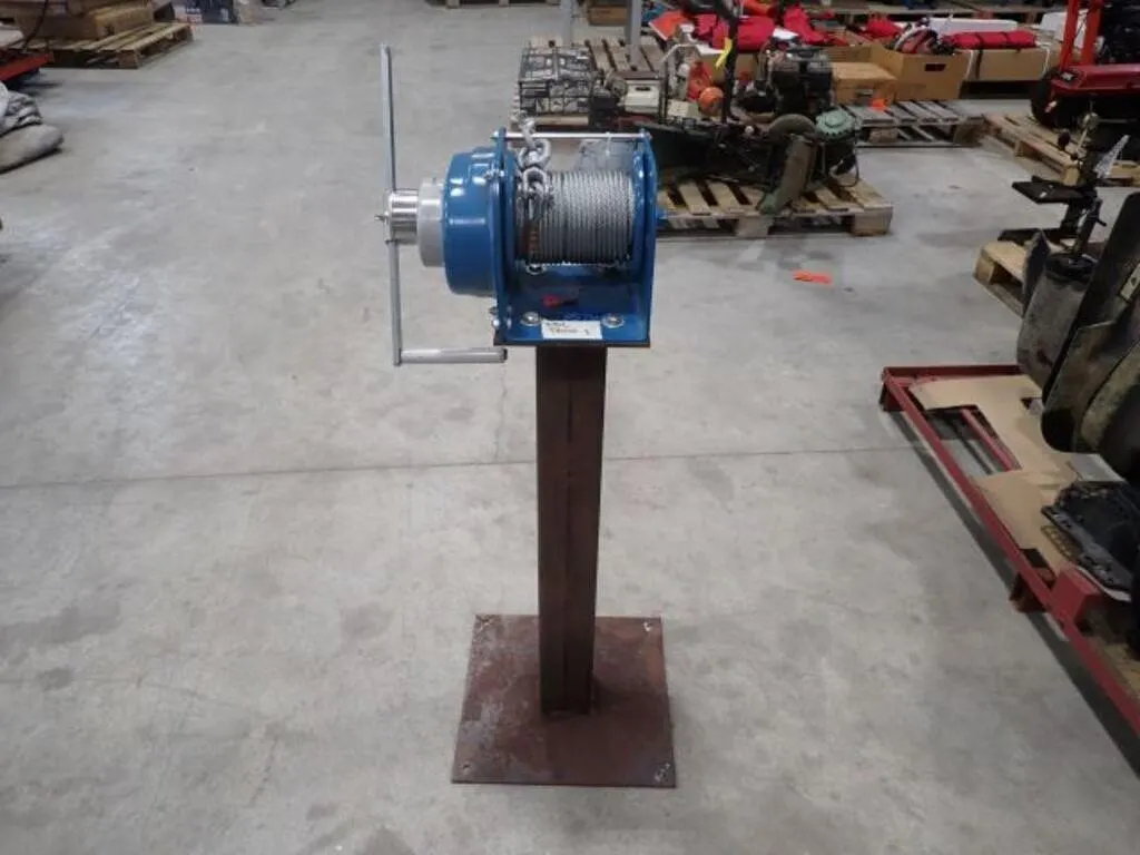 Jet 1,653 Lb Hand Winch