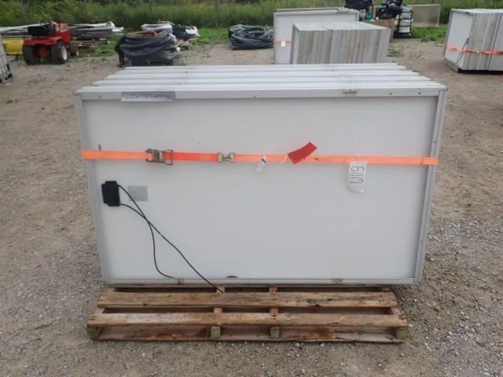 Qty Of (20) Canadian 225W Solar Panels
