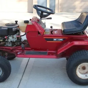 Murry 38" Riding Mower (NO MOWING DECK)