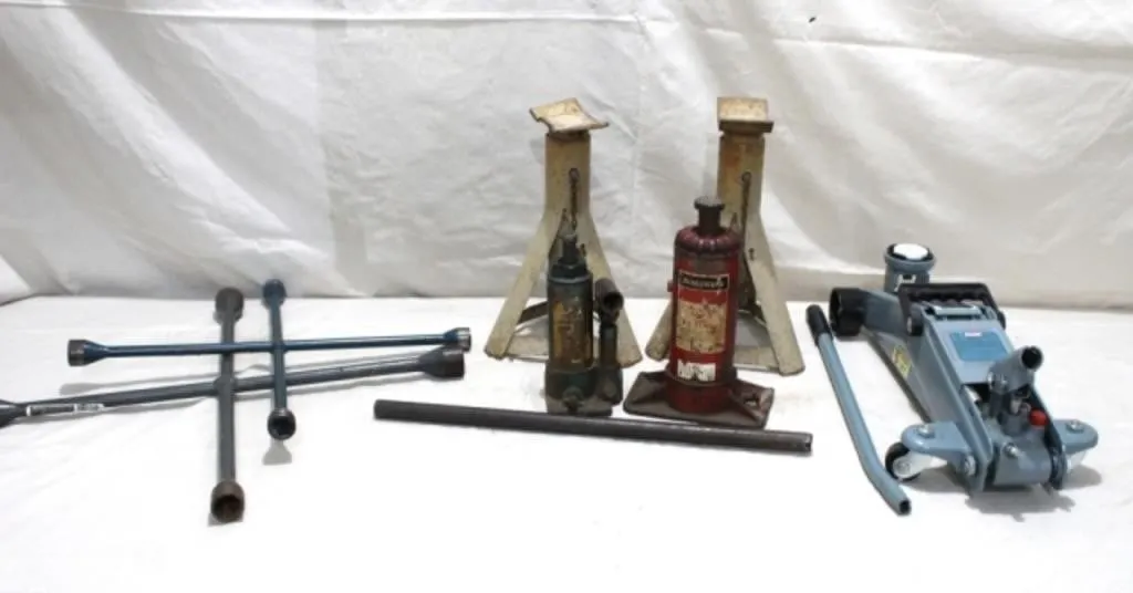 Floor Jack, Jack Stands, Bottle Jacks & 2 4-Ways