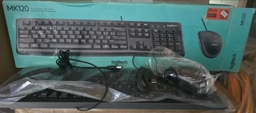 Logitech MK120 corded keyboard and mouse desktop