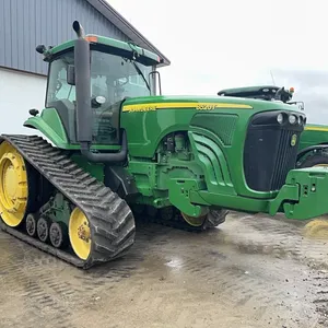 John Deere 8520T belted tractor