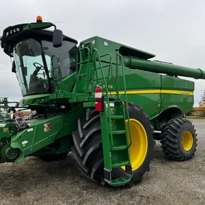 2012 John Deere S670 combine