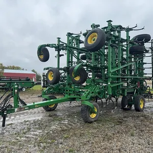 2023 John Deere 2230FH 52.5' field cultivator