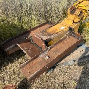 Attachment Part w/ Swiveling Mount
 UNRESERVED