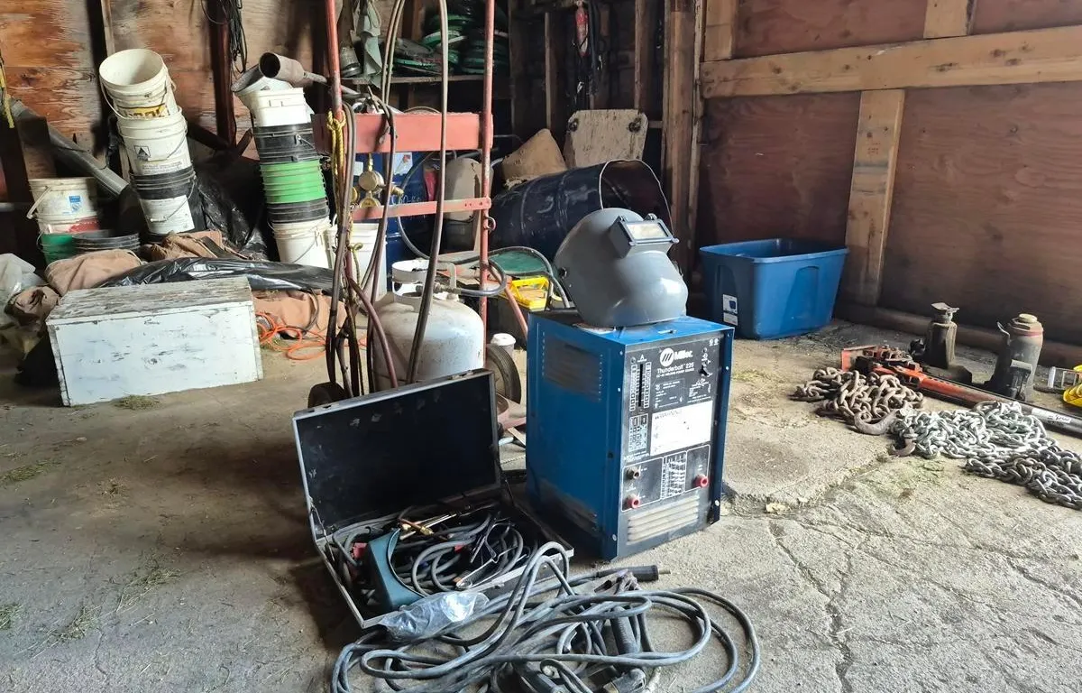 Miller Thunderbolt 225 Welding Equipment Package
UNRESERVED