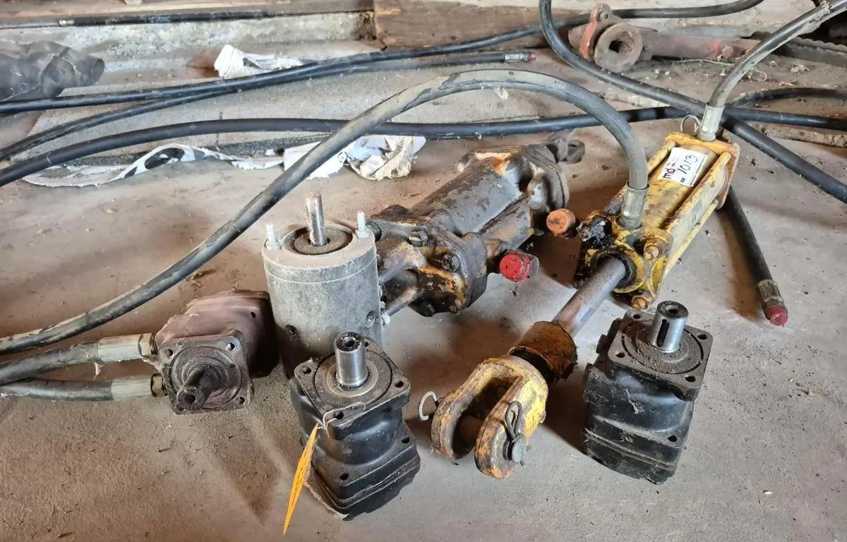 Assorted Hydraulic Motors, Cylinder and Components
UNRESERVED