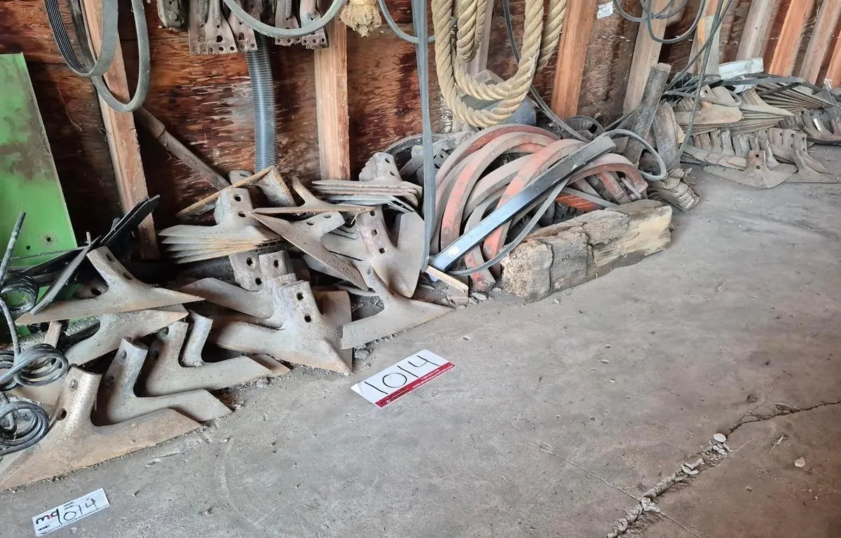 Assorted Cultivator Shanks and Sweeps
UNRESERVED