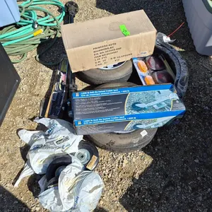 Trailer Parts & Axle, Trailer Lights, Misc. Tires
 UNRESERVED
