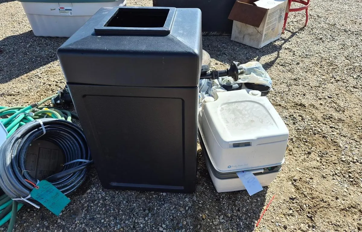 Garbage Can & Portable Porti-Toilet
UNRESERVED