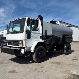1993 Ford CF7000 Sweeper Truck