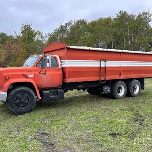 GMC 6500 Grain Truck