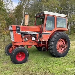 International 966 2WD Tractor