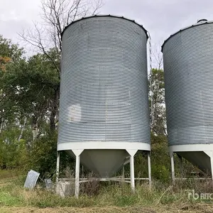 Westeel-Rosco +/- 2500 bu Hopper Grain Bin