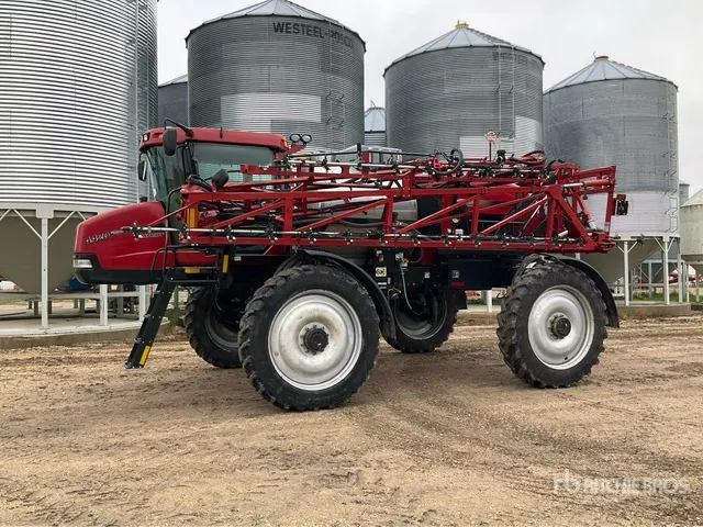 Case IH 4420 120 ft 4x4 High Clearance Self-Propelled Sprayer