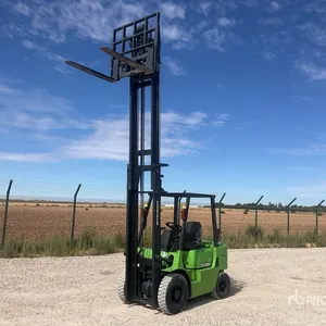 Mitsubishi FG25 Forklift