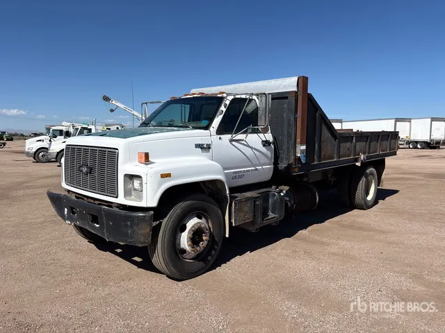 1995 Chevrolet C70 4x2 S/A Dump Truck