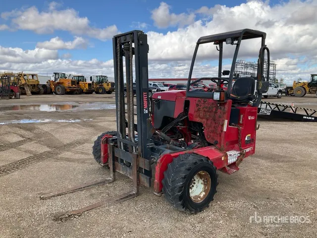 2014 Moffett M8 55.3 5500 lb 3x3 Truck Mounted Forklift (Inoperable)