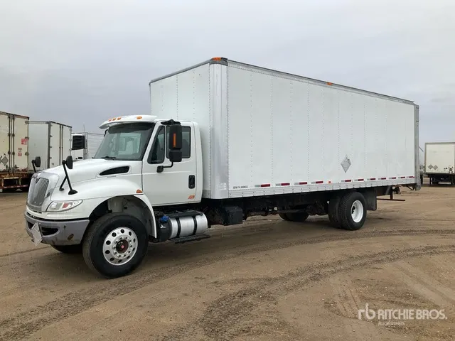 2015 International 4x2 Van Truck