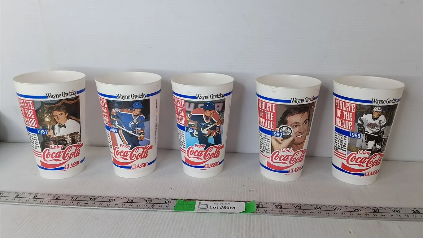 (5) 1980s Wayne Gretzky/Coca-Cola Collector Cups