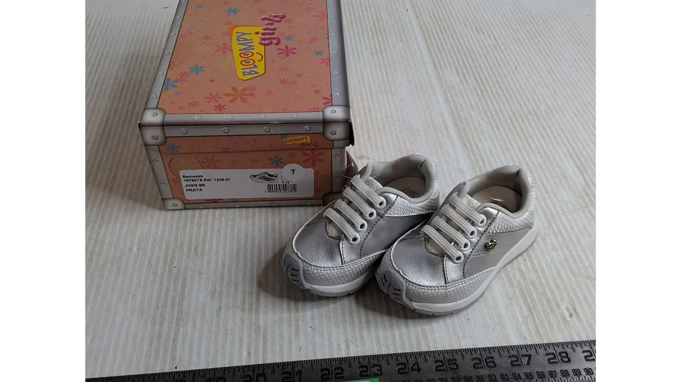 NIB Bloomy Girls Size 7 Infant Shoes