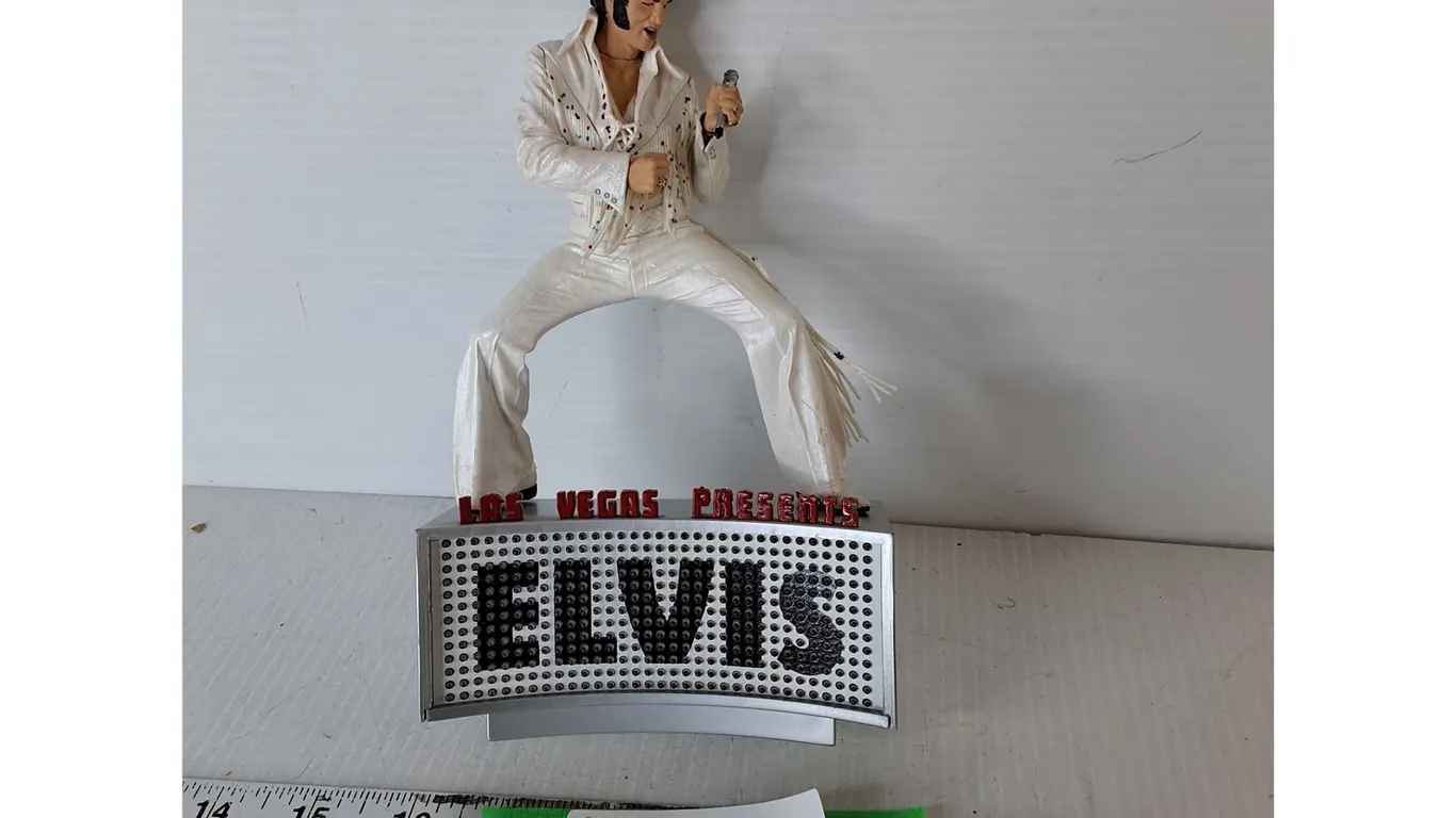 Las Vegas Elvis Figurine 8"