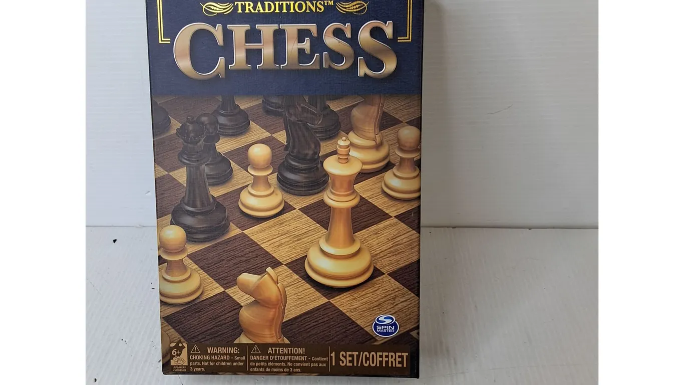 Traditions Chess Set