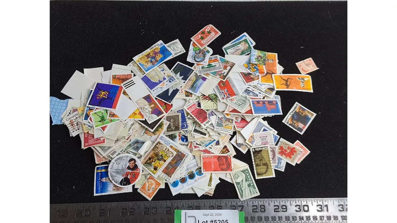 (300+) Used & Unused Canadian Stamps