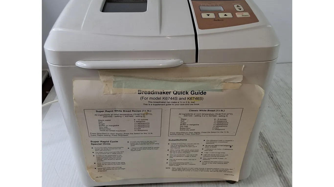 Regal Kitchen Pro Collection Bread Maker Model K6746S Powers On, Pickup Only