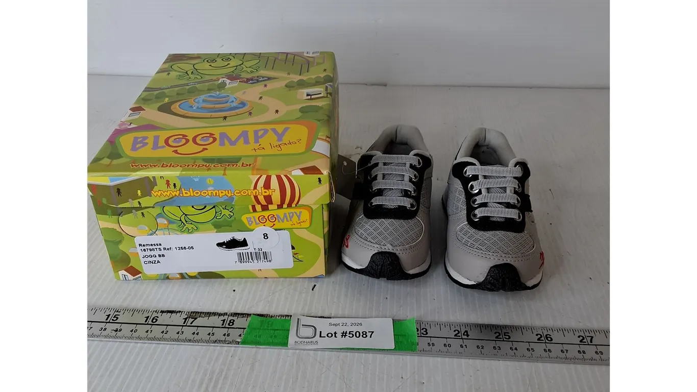 Bloompy Cinza Boy's Black Toddler Runners- Size 8