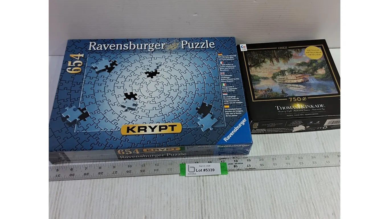 NIB Ravensburger Puzzle Krypt & Thomas Kinkade Puzzle