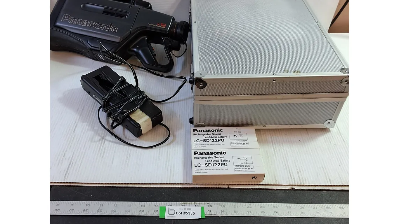 Panasonic OmniMovie VHS Recorder, Batteries, Battery Charger, Metal Case - Untested