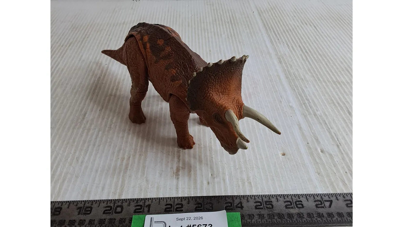Jurassic Park Battery Powered Triceratops