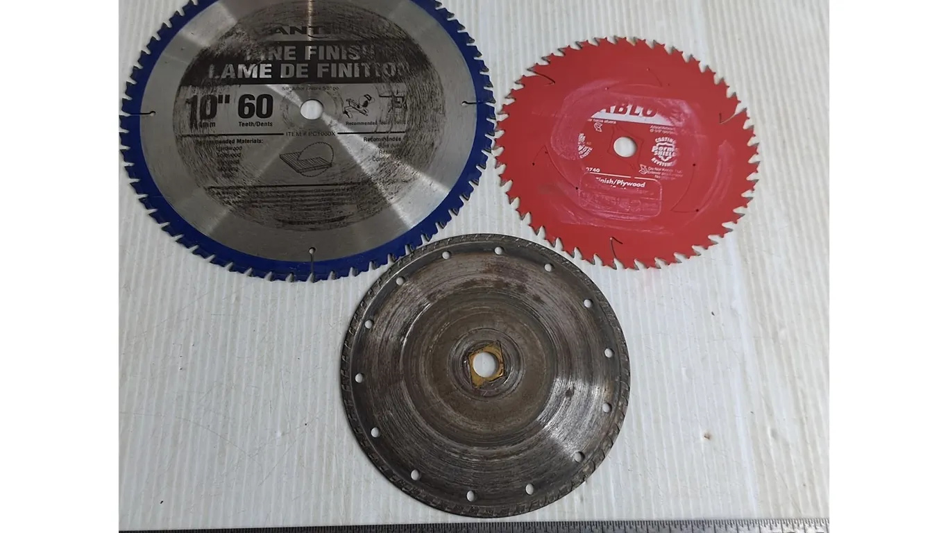 (3) Used Circular Saw Blades - 7, 7.25, 10"