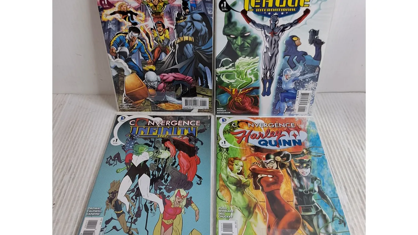 (8) Issues of Convergence Comic Books-#1 and #2