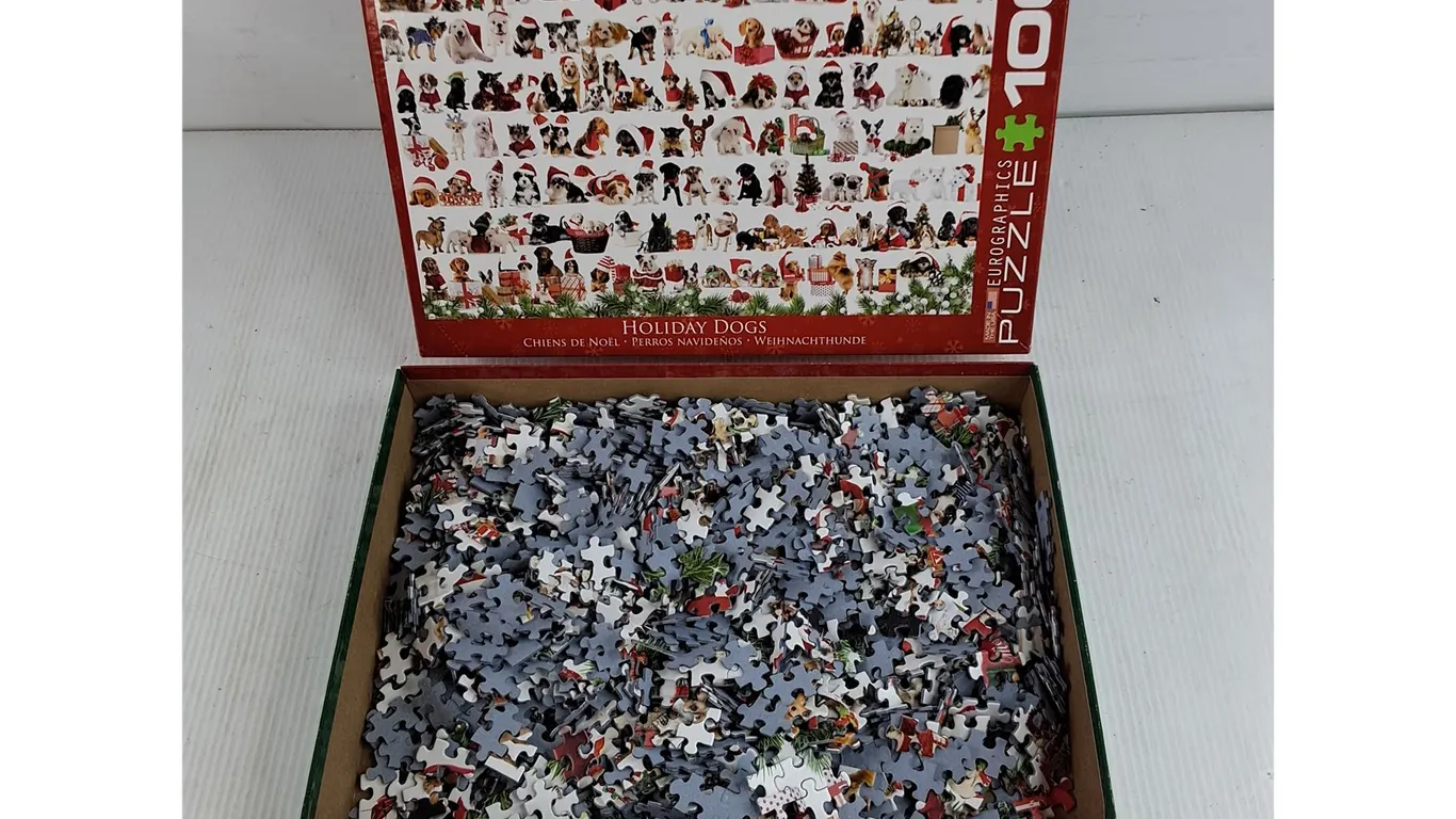 1000 Piece Holiday Dogs Puzzle - As Is