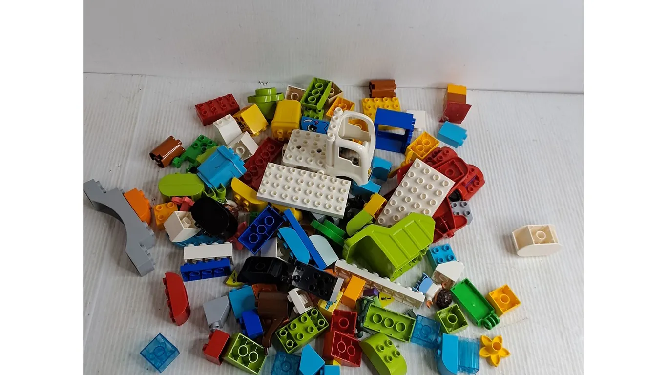 Assorted Lego "Duplo Friends" Blocks & Toys