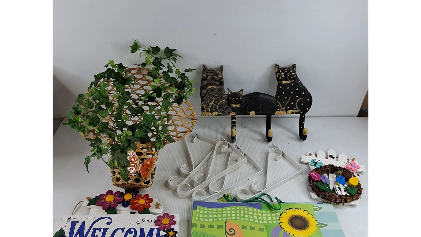 Shelf Brackets, Coat Hook, Assorted Decor, Gift Bag