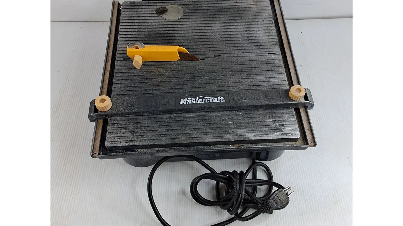 Mastercraft 4 1/2" Wet Tile Saw - Powers On, As Is, Pickup Only