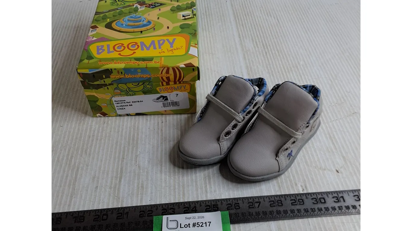 NIB Bloompy Child's Size 7 Shoes