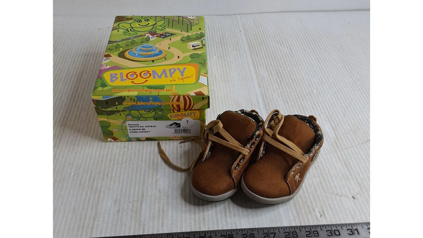NIB Bloompy Child's Size 7 Shoes
