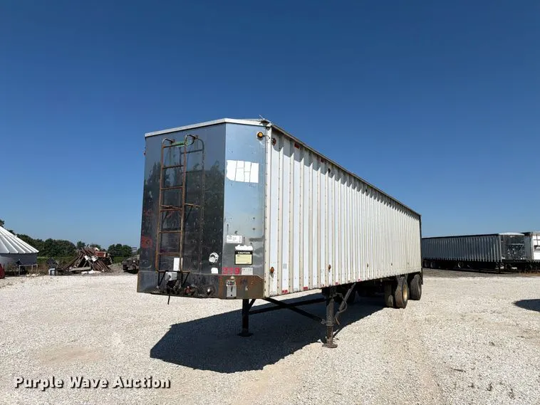 2004 Peerless walking floor trailer
