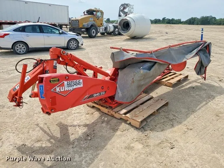 Kuhn GMD310HD disc mower