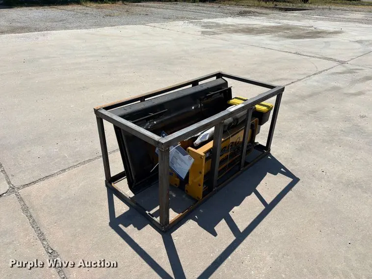 AgroTK 680 skid steer breaker