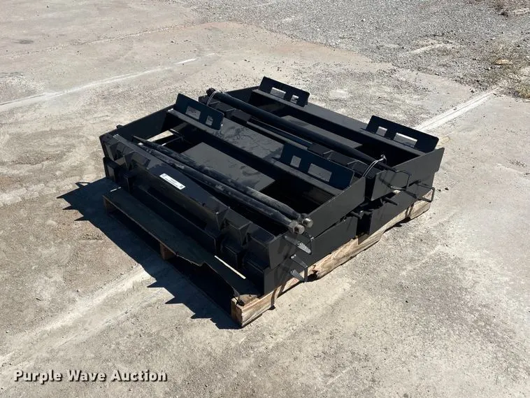 Skid steer bale spear